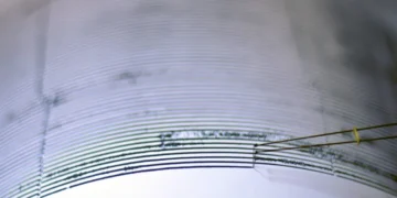 Un sismo de 5,9 sacudió Tokio y dejó al menos 12 heridos