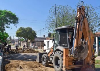 Avanza la obra de adoquinado en el Barrio 20 de Febrero