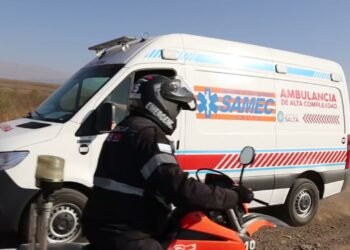 Pelea terminó con un hombre herido y quemado y una mujer detenida