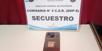 La Policía recuperó un celular en Colonia Santa Rosa