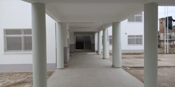 Dejan en condiciones la Escuela Pizarro en el sector de las aulas nuevas