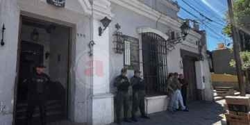 Gendarmería Nacional allana la sede de la Policía Federal en Salta