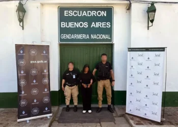 Detuvieron a una mujer que salió de Salta con casi 200 cápsulas de cocaína en su cuerpo