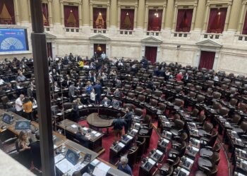 No hubo quórum en Diputados y se cayó la sesión para voltear el DNU 70
