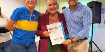 Cura: “La escritura es el sueño cumplido de muchas familias”