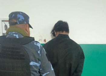 Dos hombres con pedidos de detención fueron demorados por la policía
