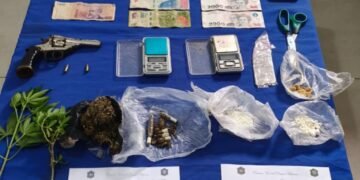 Secuestraron cocaína y marihuana tras una denuncia anónima