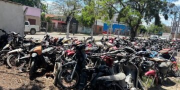 Remate público de motos en Orán