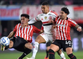 Estudiantes se juega el pase a la final de la Libertadores