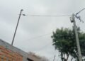 Vecina denuncia el mal estado de un poste