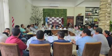 Reunión Binacional entre Aguas Blancas y Bermejo