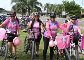 Hoy Bicicleteada y Feria Rosa en Orán